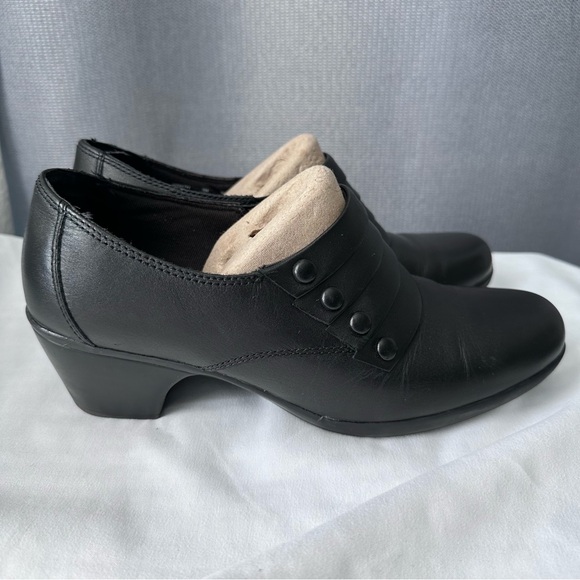 CLARKS INGALLS FALLS WOMENS SLIP-ON SHOES/ Size: 9 - Picture 7 of 15